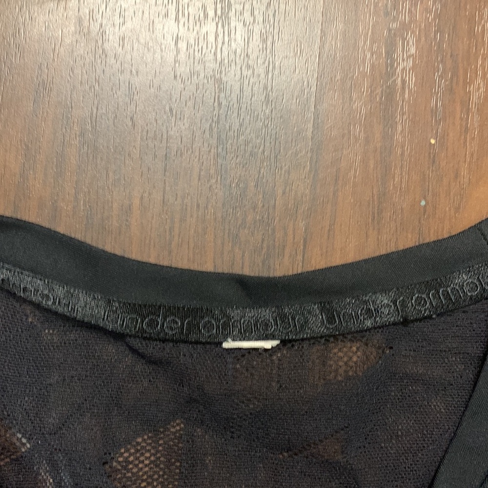 UNDER ARMOUR SHIRT - Picture 3 of 4